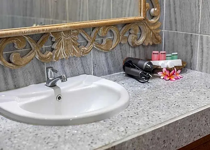 Residence Amazing Deluxe Double Near Tamarind